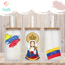 Load image into Gallery viewer, Virgin Chiquinquira Glass Coffee Cup, Virgin Chiquinquira Glass Iced Coffee Cup with Bamboo Lid and Straw, Gift for Friend, Coffee Aesthetic 16oz