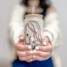 Load image into Gallery viewer, Woman Line Art Glass Coffee Cup, Glass Iced Coffee Cup with Bamboo Lid and Straw, Iced Coffee Glass, Gift for Friend, Coffee Aesthetic