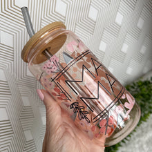 Load image into Gallery viewer, Mama Pink Glass Coffee Cup, Mother Glass Iced Coffee Cup with Bamboo Lid and Straw, MOM Iced Coffee Glass, Gift for Friend, Aesthetic UV DTF 16 oz

