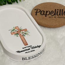 Load image into Gallery viewer, Eco Resine Oval Tray Virgin Mary | Handmade Vanity Tray | Jewelry Holder | Decorative Organizer | Modern Home Decor | Unique Christening Gift
