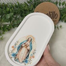 Load and play video in Gallery viewer, Eco Resine Oval Tray Virgin Mary | Handmade Vanity Tray | Jewelry Holder | Decorative Organizer | Modern Home Decor | Unique Gift Idea
